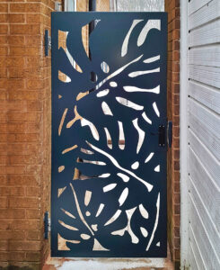 Aluminium 06 Monstera Screen
