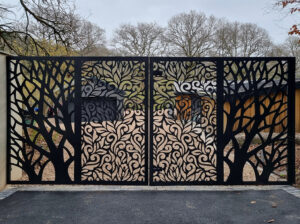 Aluminium 08 Woodland Screen